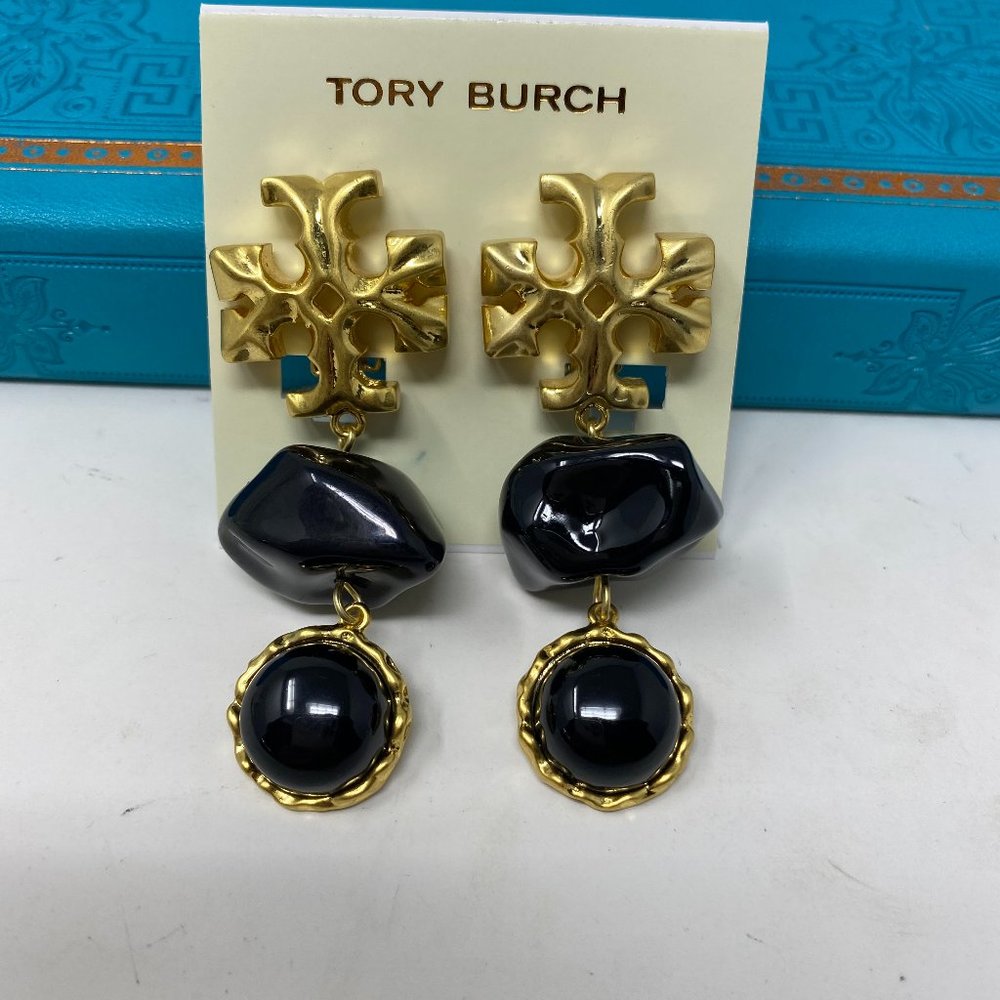 Tory Burch Black Matte Roxanne Clip On worn once do not have card